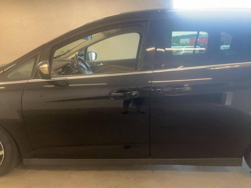 Ford Grand C-Max 1.5 EcoBoost Titanium 2015 – снимка 4