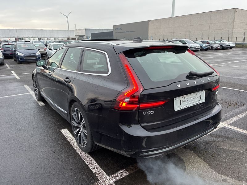 Volvo V90 2.0 T6 Plug-in Hybrid Inscription Expression AWD 2021 – снимка 3