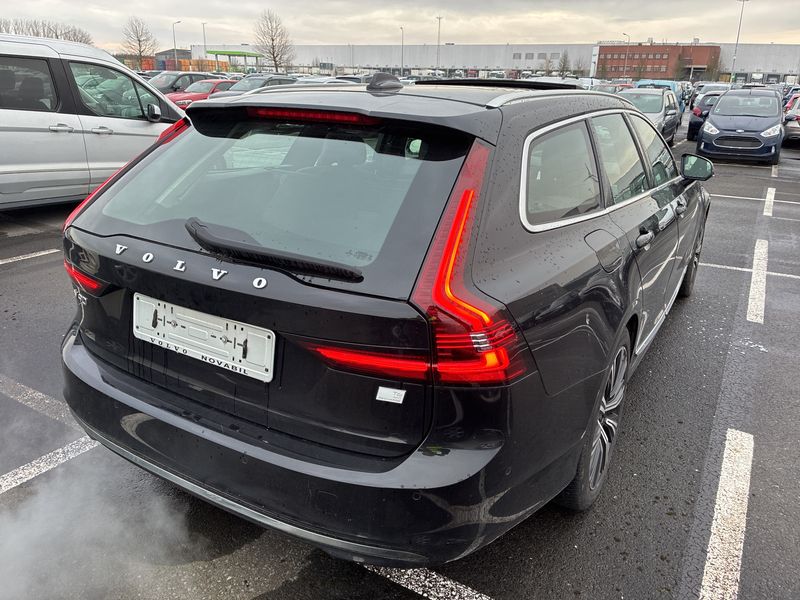 Volvo V90 2.0 T6 Plug-in Hybrid Inscription Expression AWD 2021 – снимка 5