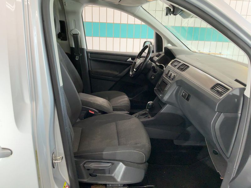 Volkswagen Caddy 2.0 TDI Maxi Trendline BlueMotion Tech 2018 – снимка 16