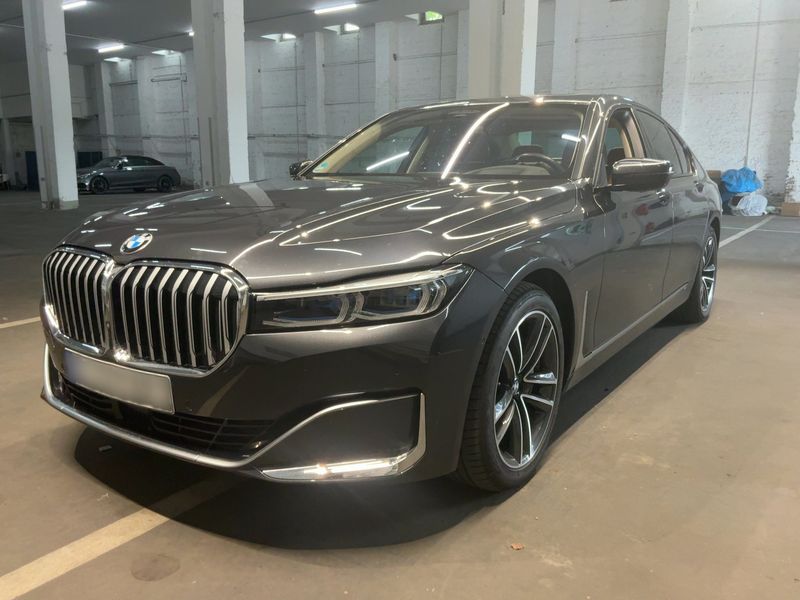 BMW 7er 740d Mild-Hybrid xDrive 2021 – снимка 1