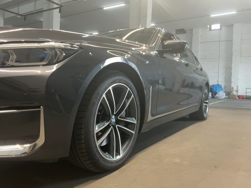 BMW 7er 740d Mild-Hybrid xDrive 2021 – снимка 2