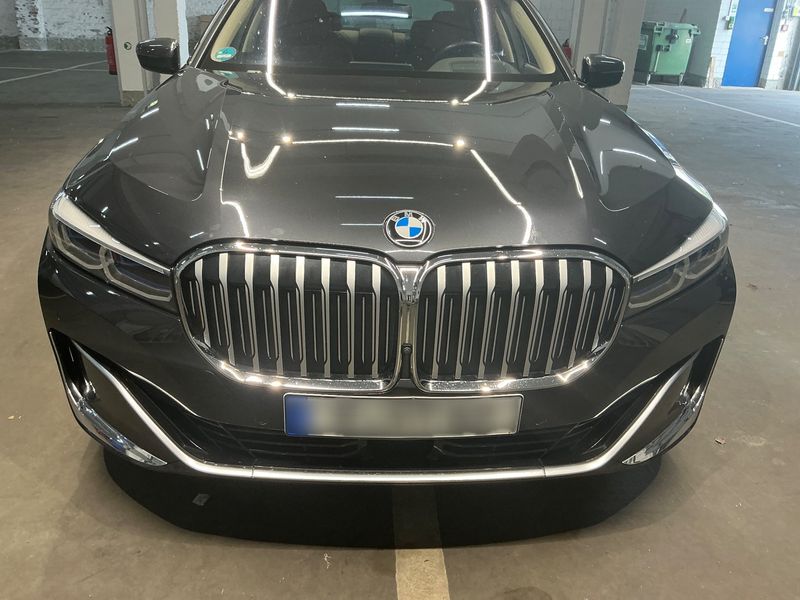 BMW 7er 740d Mild-Hybrid xDrive 2021 – снимка 22