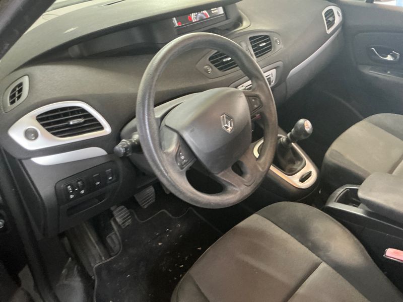 Renault Scenic 1.5 dCi Energy Life 2015 – снимка 23