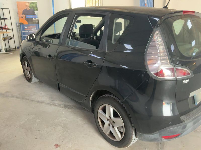 Renault Scenic 1.5 dCi Energy Life 2015 – снимка 6