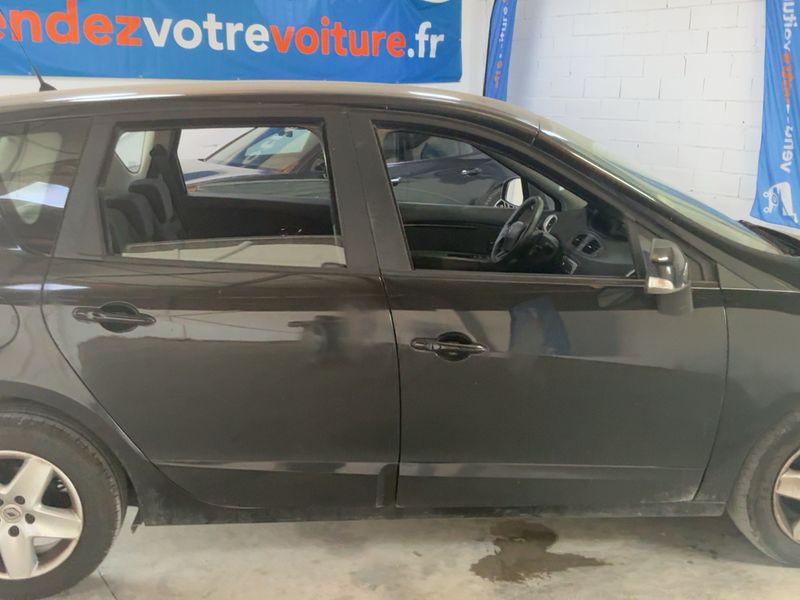 Renault Scenic 1.5 dCi Energy Life 2015 – снимка 10