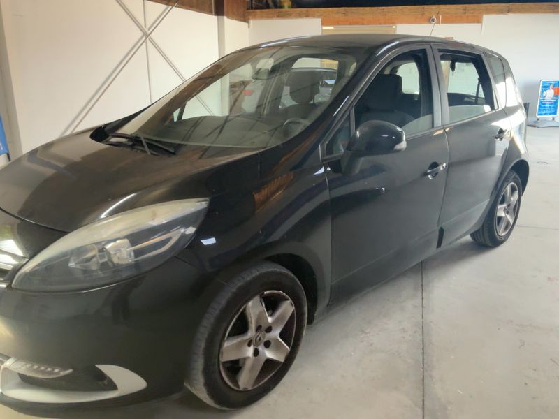 Renault Scenic 1.5 dCi Energy Life 2015 – снимка 2