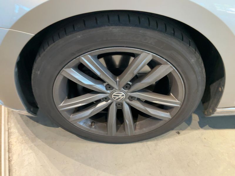 Volkswagen Passat 2.0 TDI Highline BlueMotion Tech 2015 – снимка 3