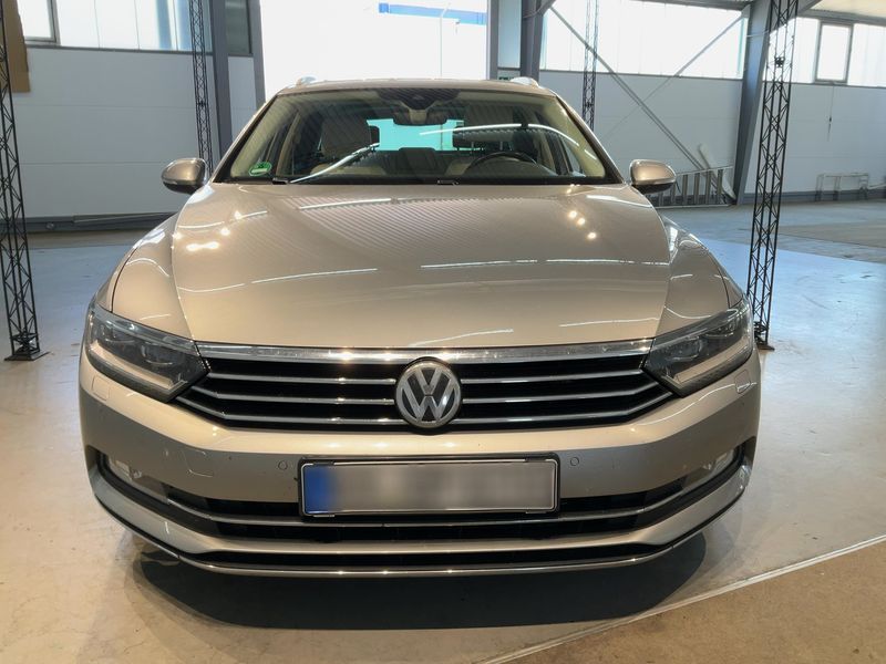 Volkswagen Passat 2.0 TDI Highline BlueMotion Tech 2015 – снимка 14