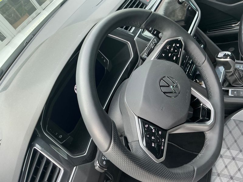Volkswagen Tiguan 1.4 eHybrid R-Line 2022 – снимка 27