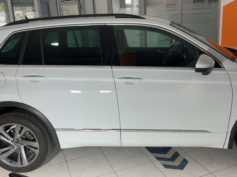 Volkswagen Tiguan 1.4 eHybrid R-Line 2022 – снимка 10