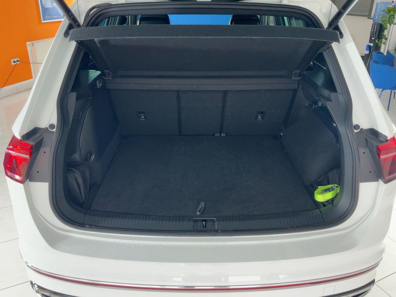 Volkswagen Tiguan 1.4 eHybrid R-Line 2022 – снимка 15