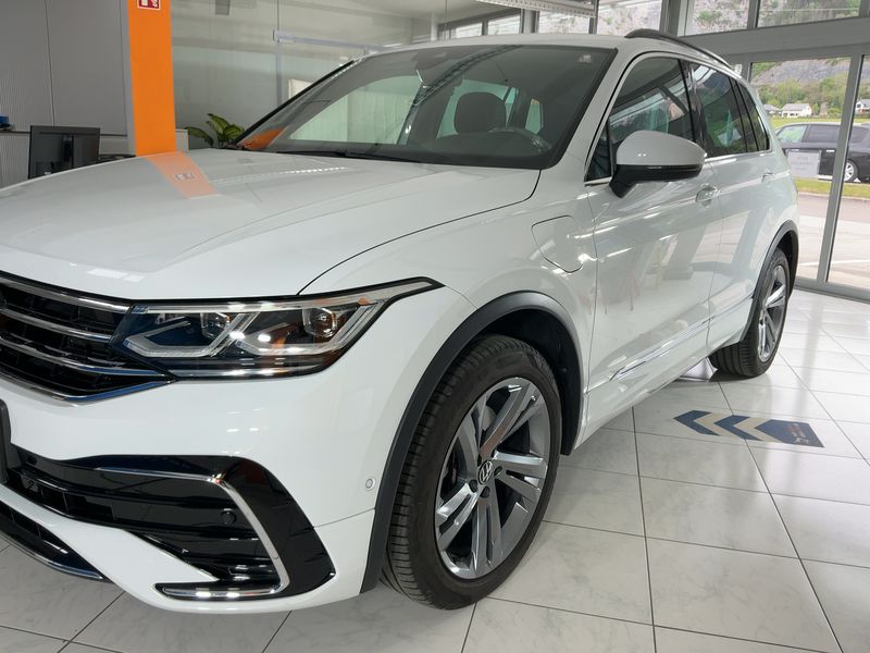 Volkswagen Tiguan 1.4 eHybrid R-Line 2022 – снимка 2