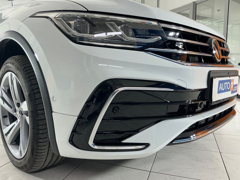 Volkswagen Tiguan 1.4 eHybrid R-Line 2022 – снимка 40