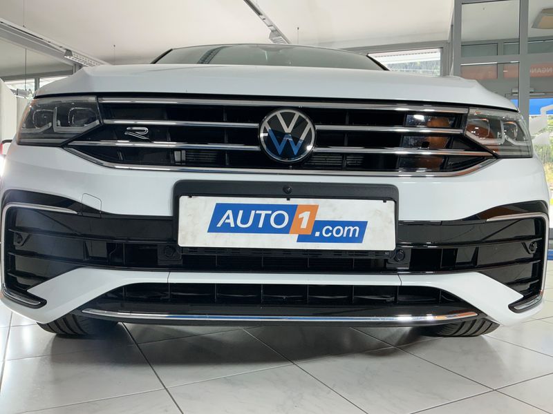 Volkswagen Tiguan 1.4 eHybrid R-Line 2022 – снимка 41