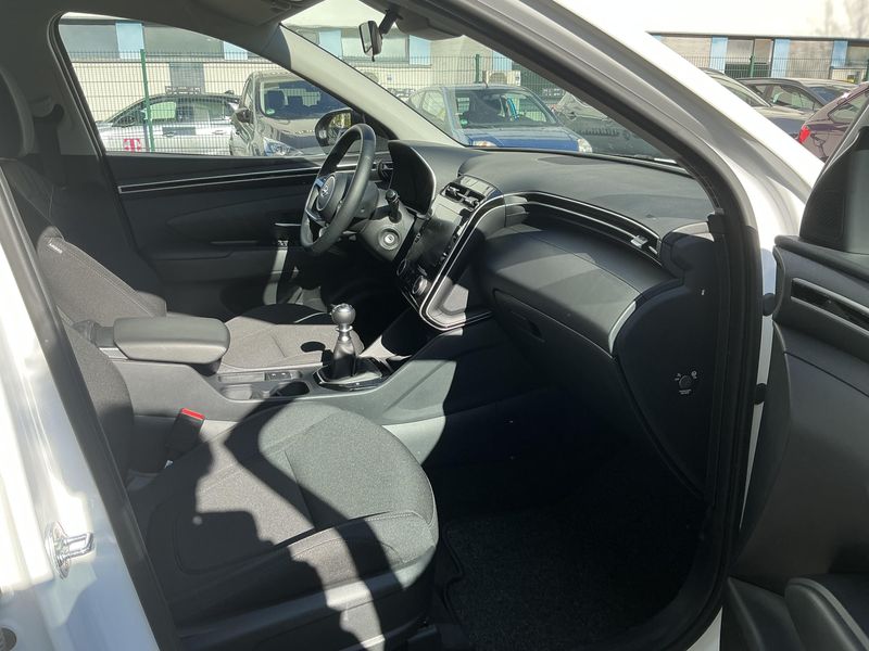 Hyundai Tucson 1.6 T-GDI Select 2WD 2024 – снимка 16