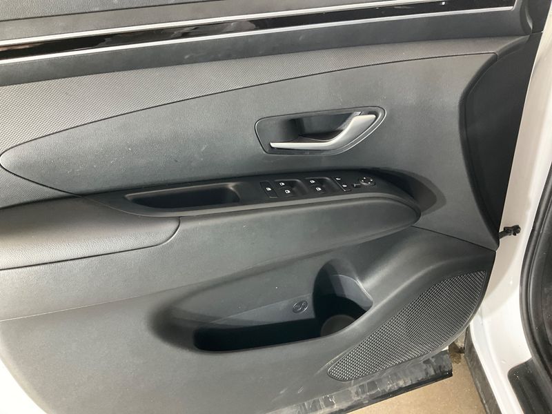 Hyundai Tucson 1.6 T-GDI Select 2WD 2024 – снимка 27