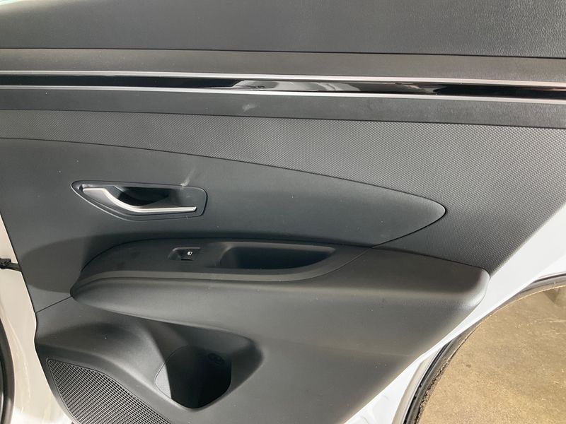 Hyundai Tucson 1.6 T-GDI Select 2WD 2024 – снимка 28