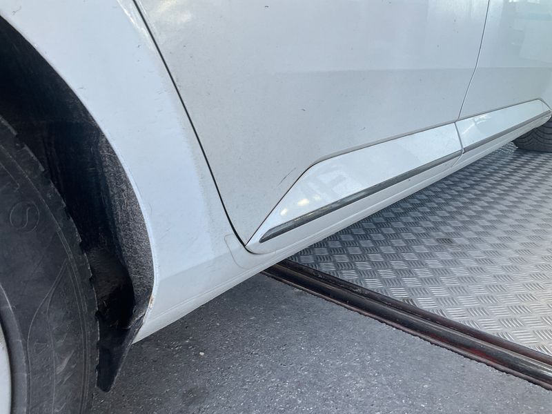Skoda Superb 2.0 TDI SportLine 4x4 2017 – снимка 24