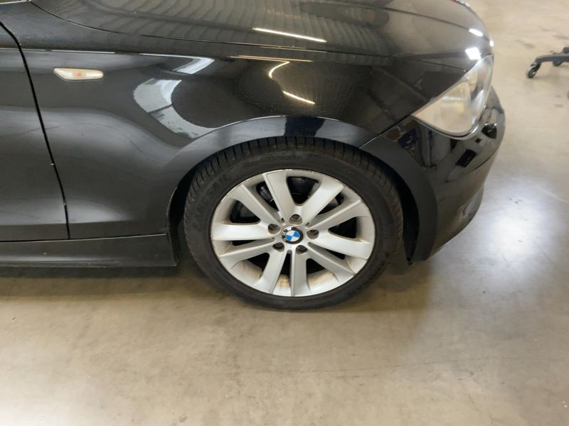 BMW 1er 120d 2010 – снимка 11