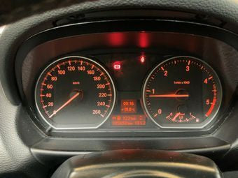BMW 1er 120d 2010 – снимка 18