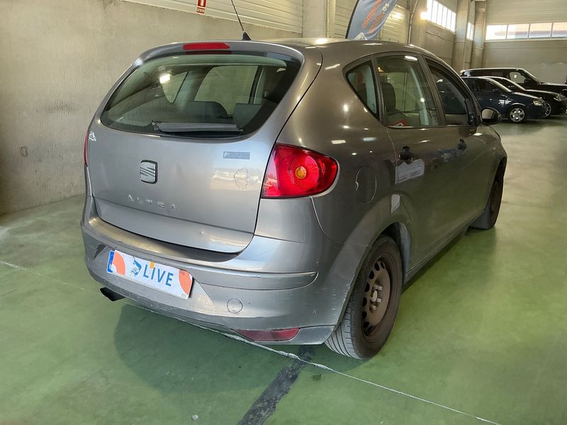 Seat Altea 1.9 TDI Reference 2004 – снимка 2