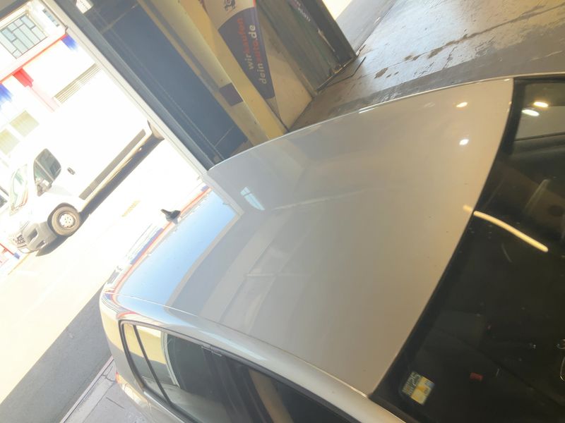 Volkswagen Golf VI 1.6 TDI Trendline BlueMotion Tech 2011 – снимка 20