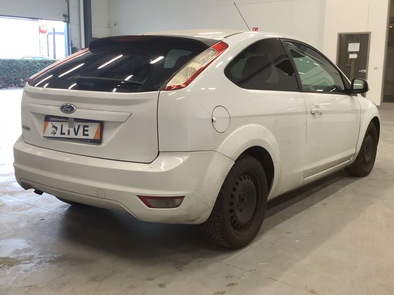 Ford Focus 2.0 TDCi Style 2009 – снимка 8