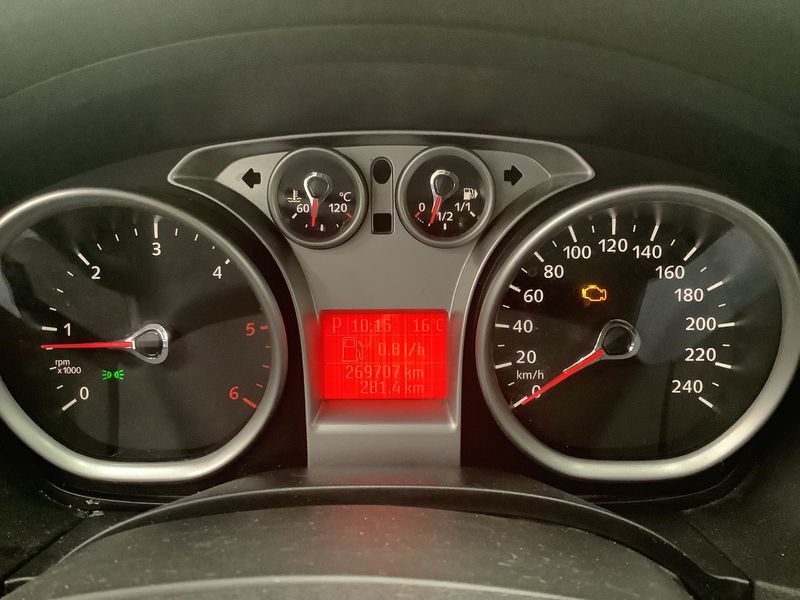 Ford Focus 2.0 TDCi Style 2009 – снимка 19