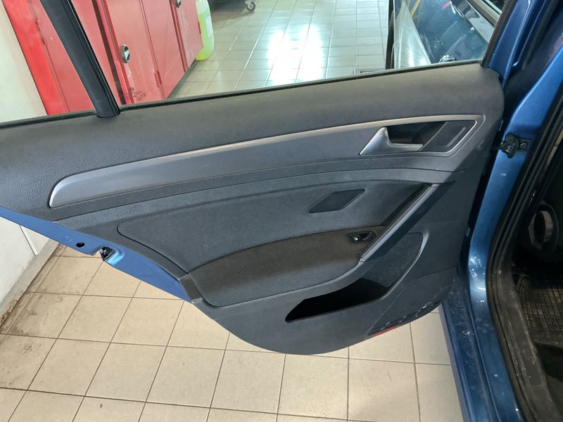 Volkswagen Golf VII 1.2 TSI Trendline BlueMotion Tech 2014 – снимка 40