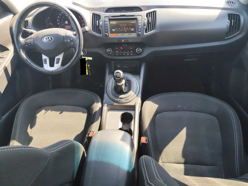 Kia Sportage 1.7 CRDi Drive 4x2 2014 – снимка 11