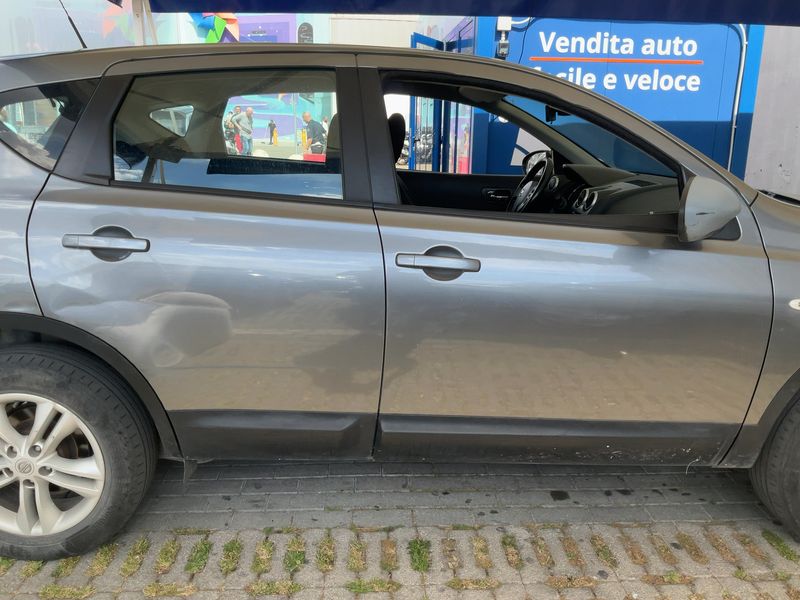 Nissan Qashqai 1.5 Turbodiesel Acenta 2011 – снимка 10