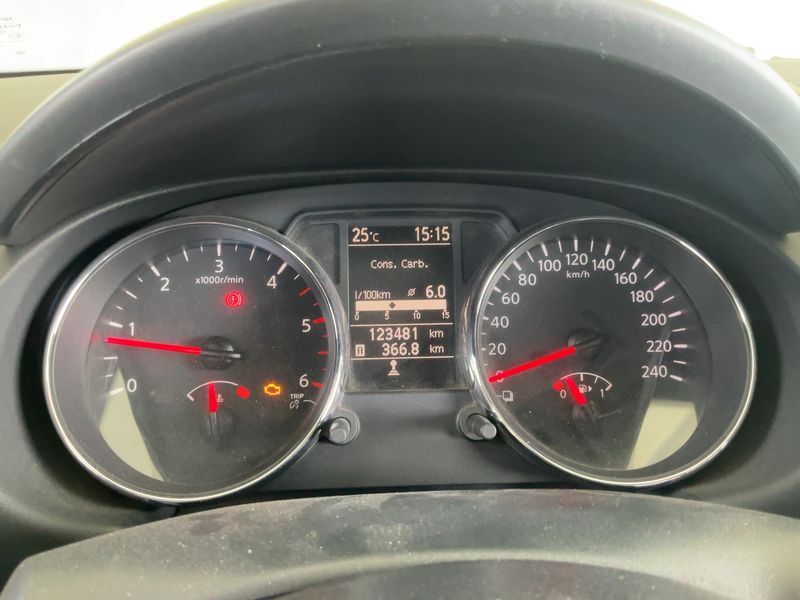 Nissan Qashqai 1.5 Turbodiesel Acenta 2011 – снимка 18