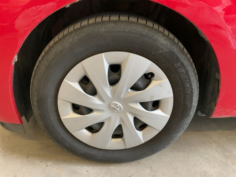 Toyota Verso-S 1.33 Dual VVT-i Life 2011 – снимка 3