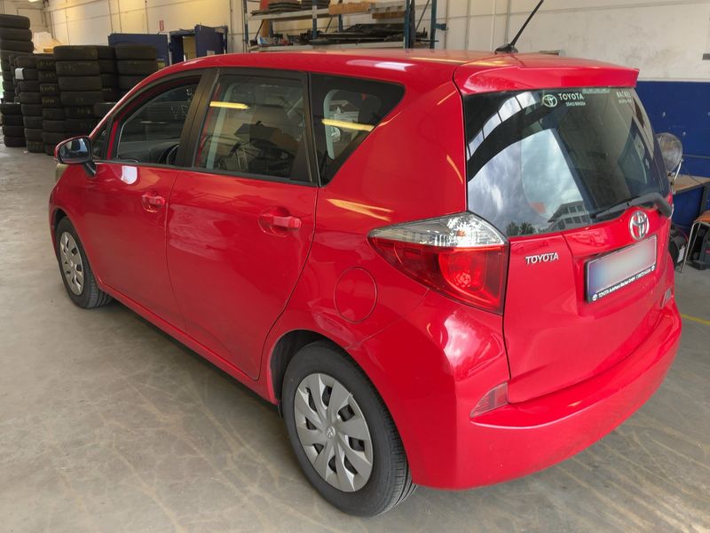 Toyota Verso-S 1.33 Dual VVT-i Life 2011 – снимка 6
