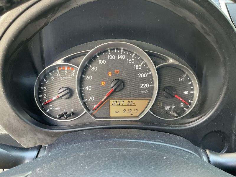 Toyota Verso-S 1.33 Dual VVT-i Life 2011 – снимка 19