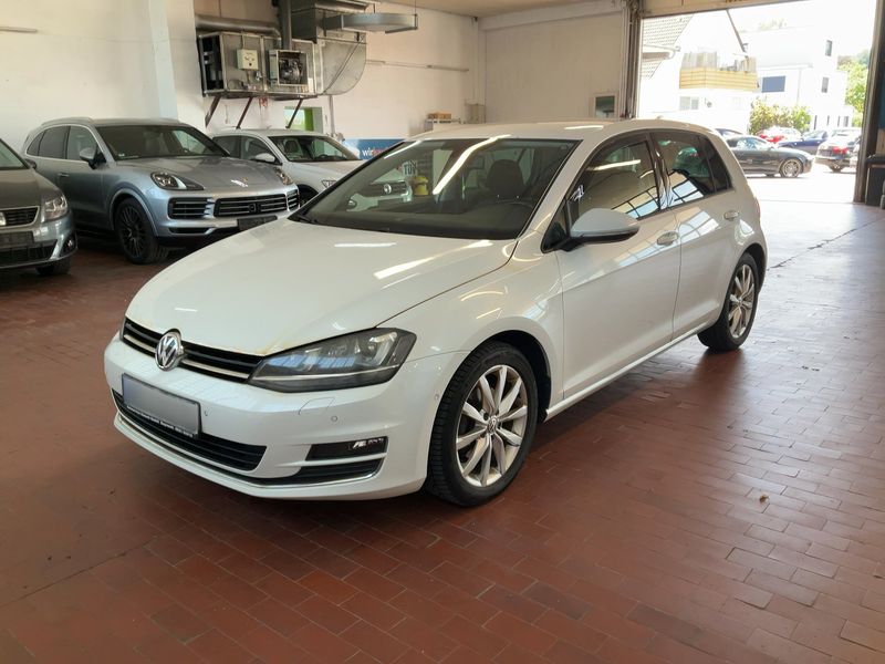 Volkswagen Golf VII 2.0 TDI Highline BlueMotion Tech 2013