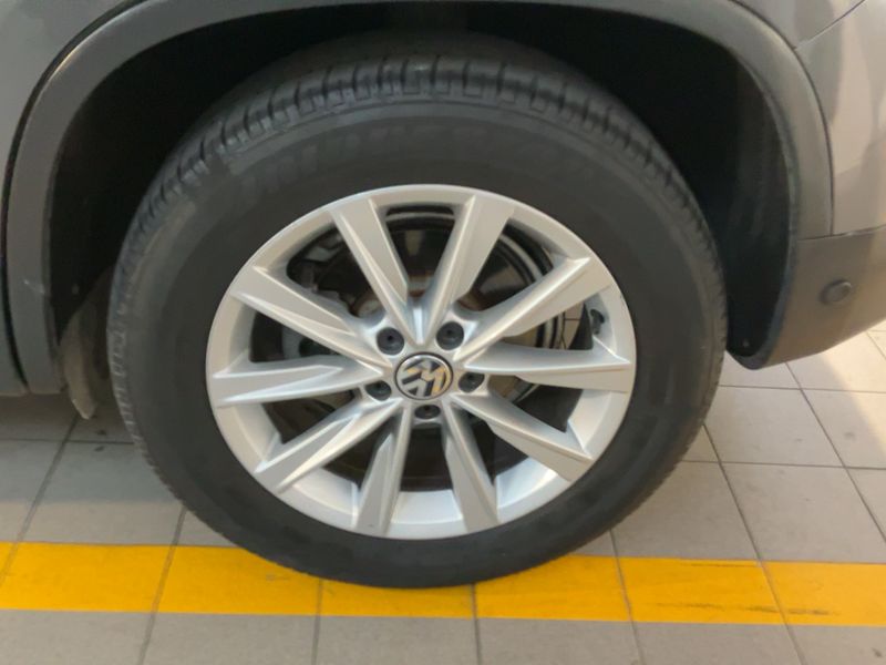Volkswagen Tiguan 2.0 TDI Sport & Style BlueMotion Tech 2015 – снимка 5