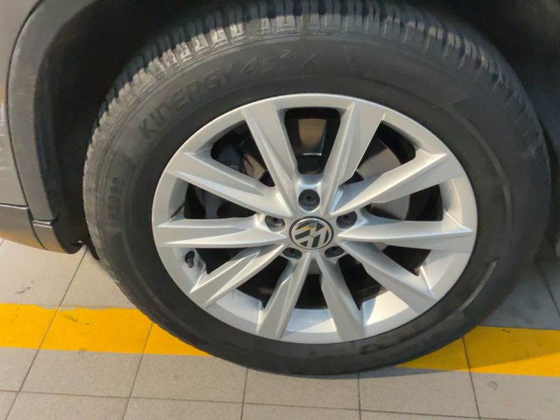 Volkswagen Tiguan 2.0 TDI Sport & Style BlueMotion Tech 2015 – снимка 3