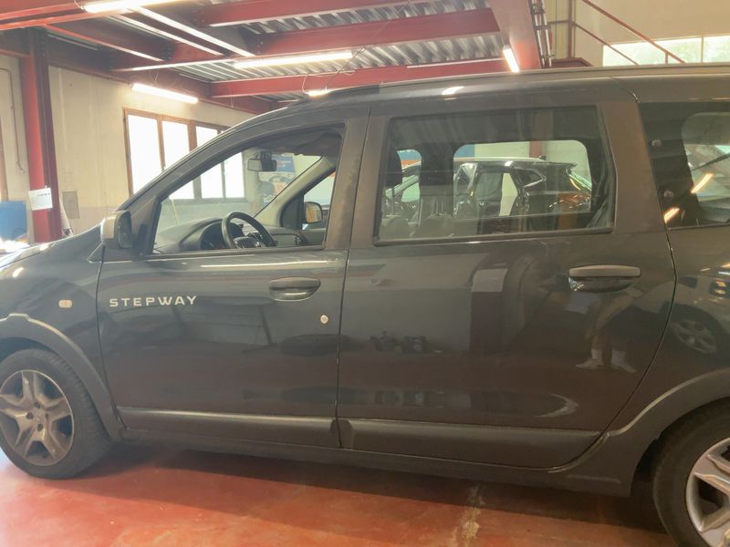 Dacia Lodgy 1.5 Blue dCi Stepway 2019 – снимка 4