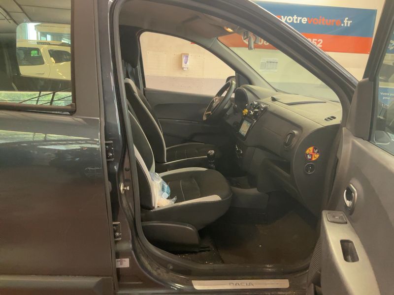Dacia Lodgy 1.5 Blue dCi Stepway 2019 – снимка 16