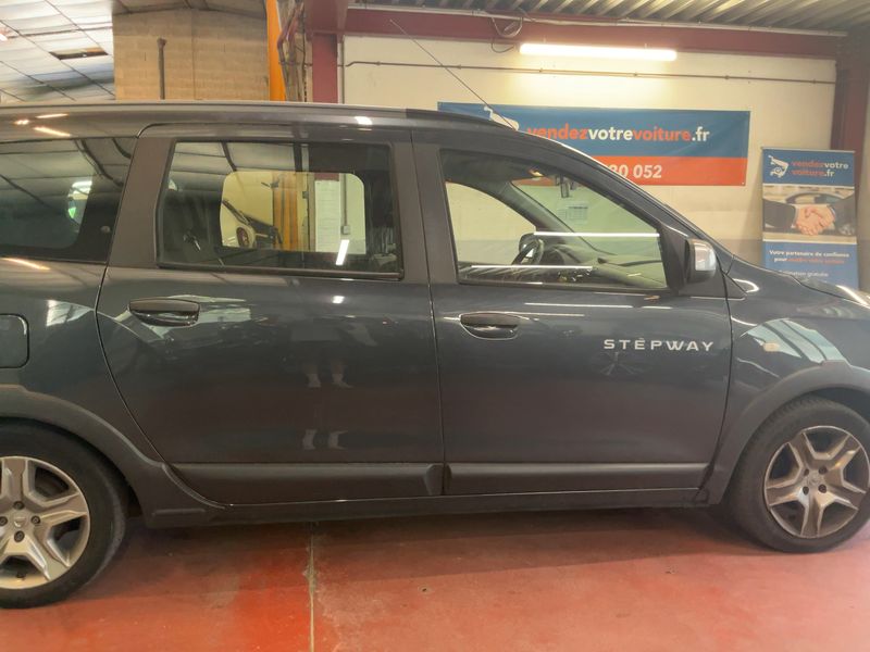 Dacia Lodgy 1.5 Blue dCi Stepway 2019 – снимка 10