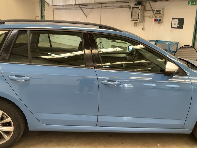 Skoda Octavia 2.0 TDI Ambition 2017 – снимка на щета