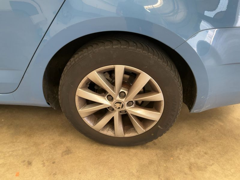 Skoda Octavia 2.0 TDI Ambition 2017 – снимка 17