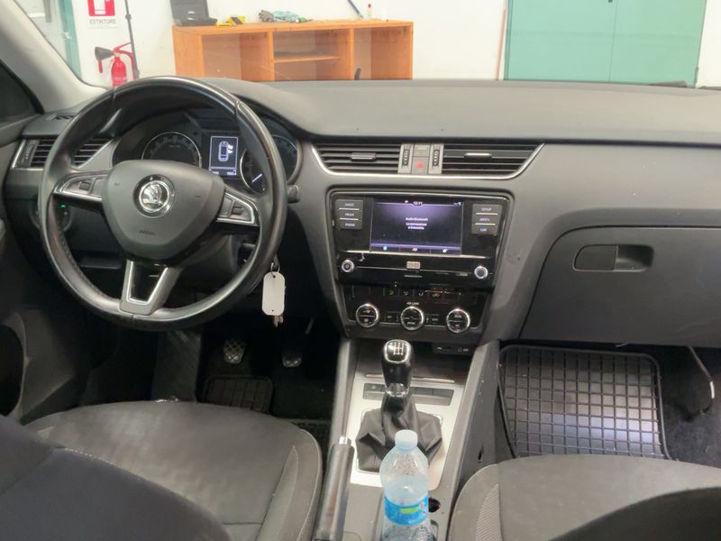 Skoda Octavia 2.0 TDI Ambition 2017 – снимка 12