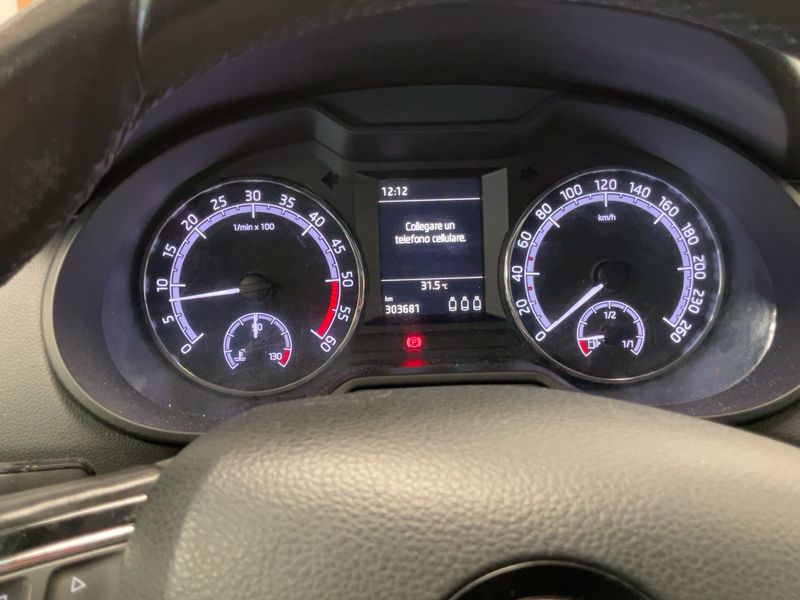 Skoda Octavia 2.0 TDI Ambition 2017 – снимка 13
