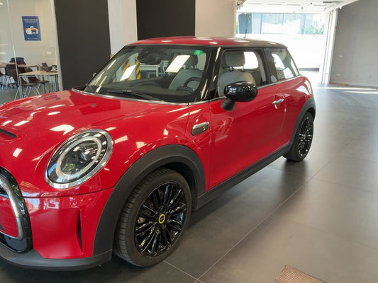 MINI Cooper SE Essential Trim 2023 – снимка 2