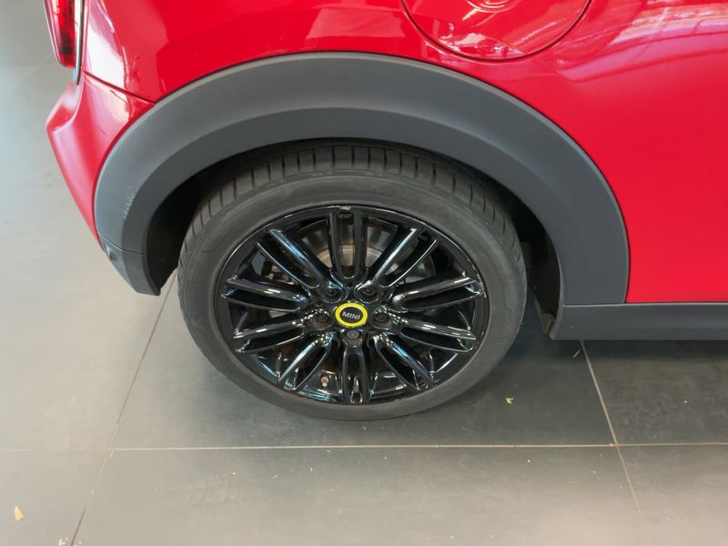 MINI Cooper SE Essential Trim 2023 – снимка 9