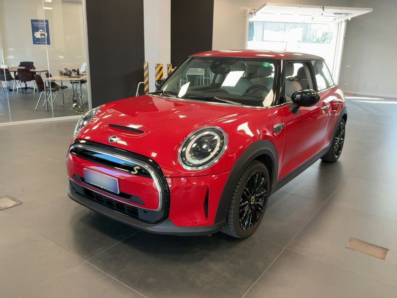 MINI Cooper SE Essential Trim 2023 – снимка 1