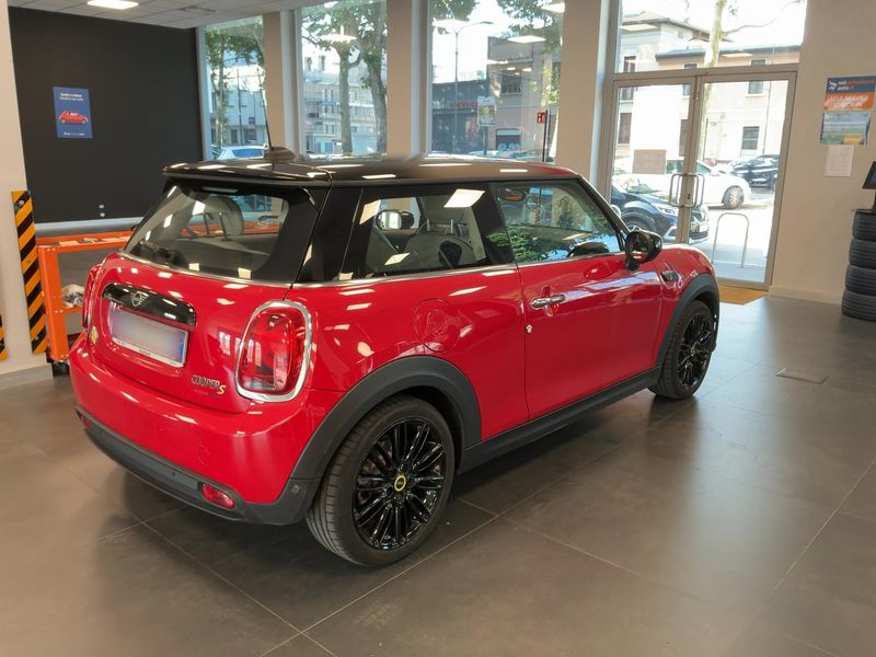 MINI Cooper SE Essential Trim 2023 – снимка 8